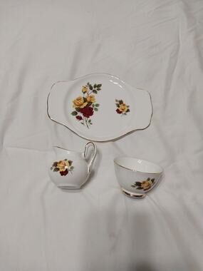 Vintage Royal Sutherland Fine Bone China Sugar + Creamer Set w Tray England